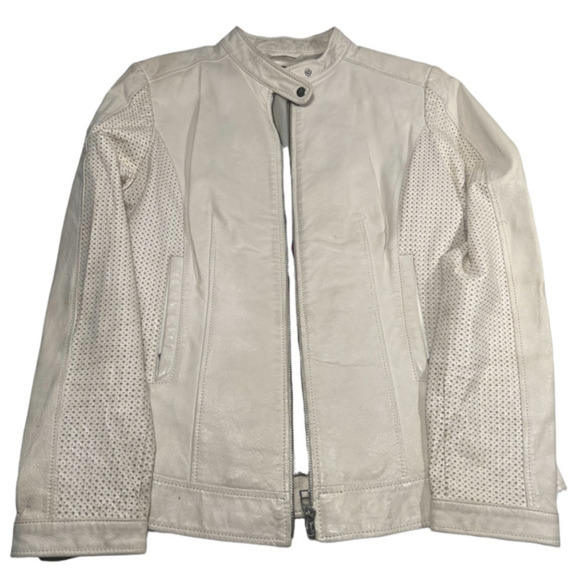 Danier Jackets & Blazers - DANIER - Canadian designer of Fine Leather - Women White Jacket  - Size M